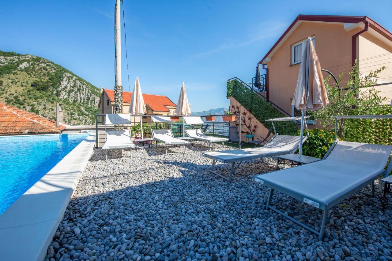 Apartments Golden View Kotor Exterior foto